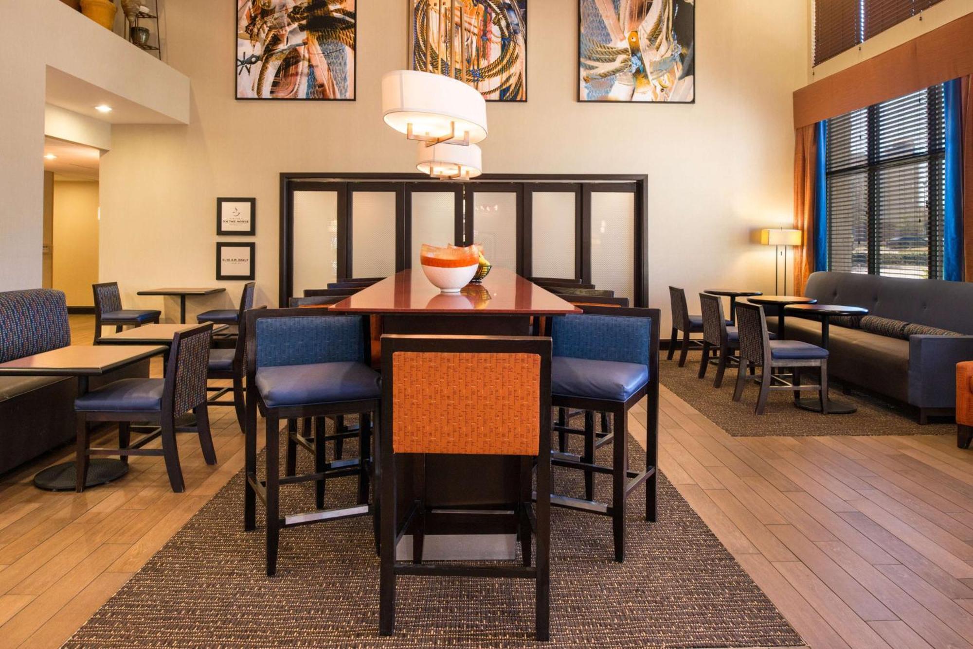 Hampton Inn And Suites Schertz Bagian luar foto
