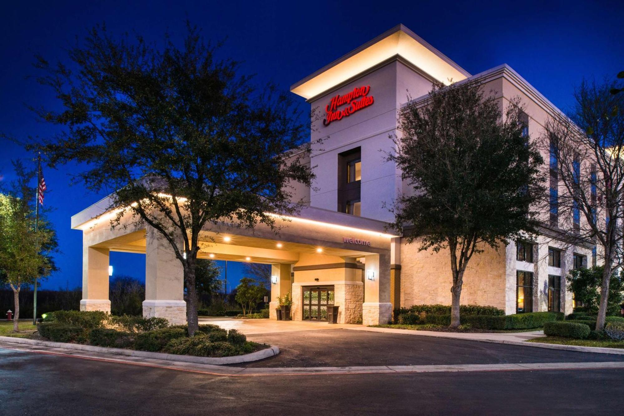 Hampton Inn And Suites Schertz Bagian luar foto